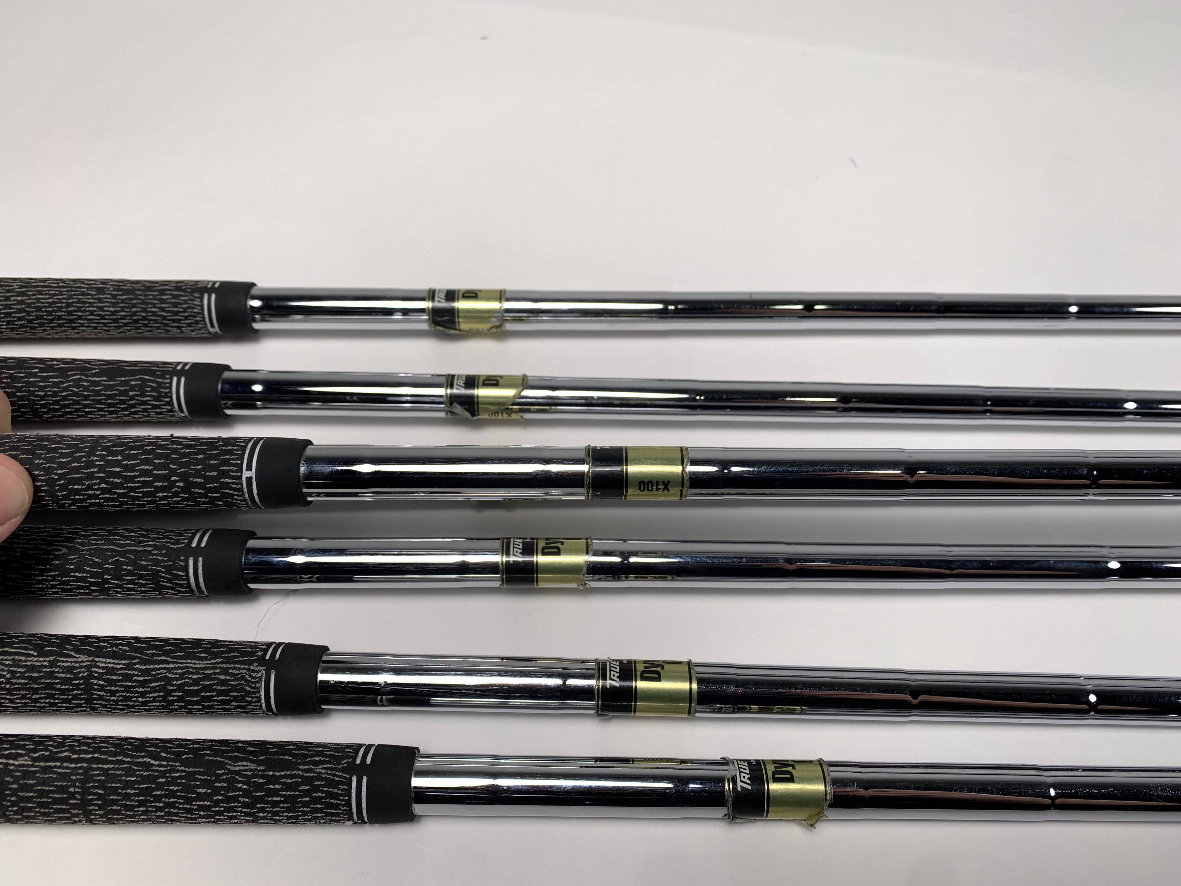 Titleist 718 AP2 Iron Set 4-PW Dynamic Gold X100 Extra Stiff