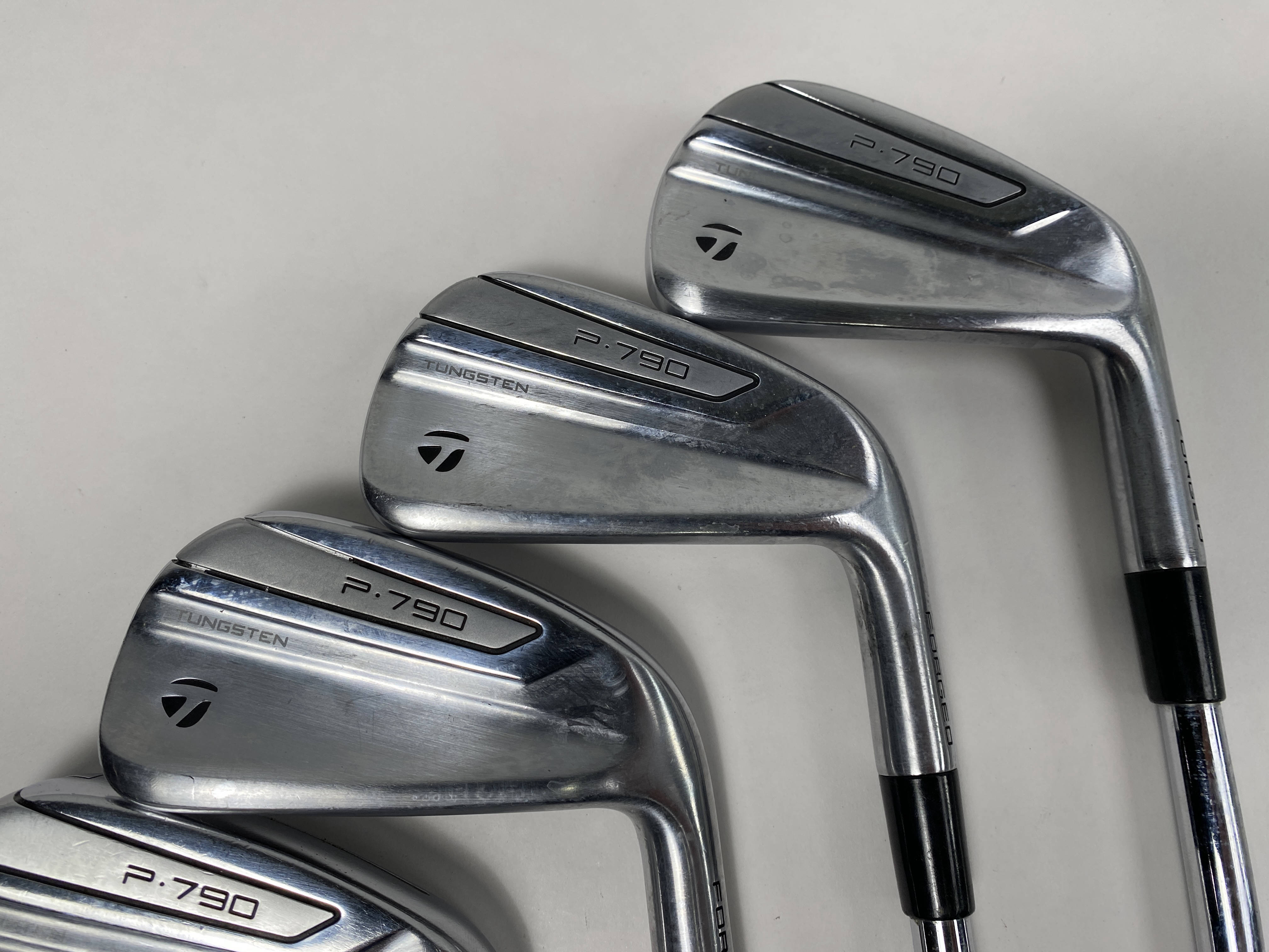 TaylorMade P790 2019 Iron Set 4-PW Dynamic Gold S300 VSS Pro Stiff