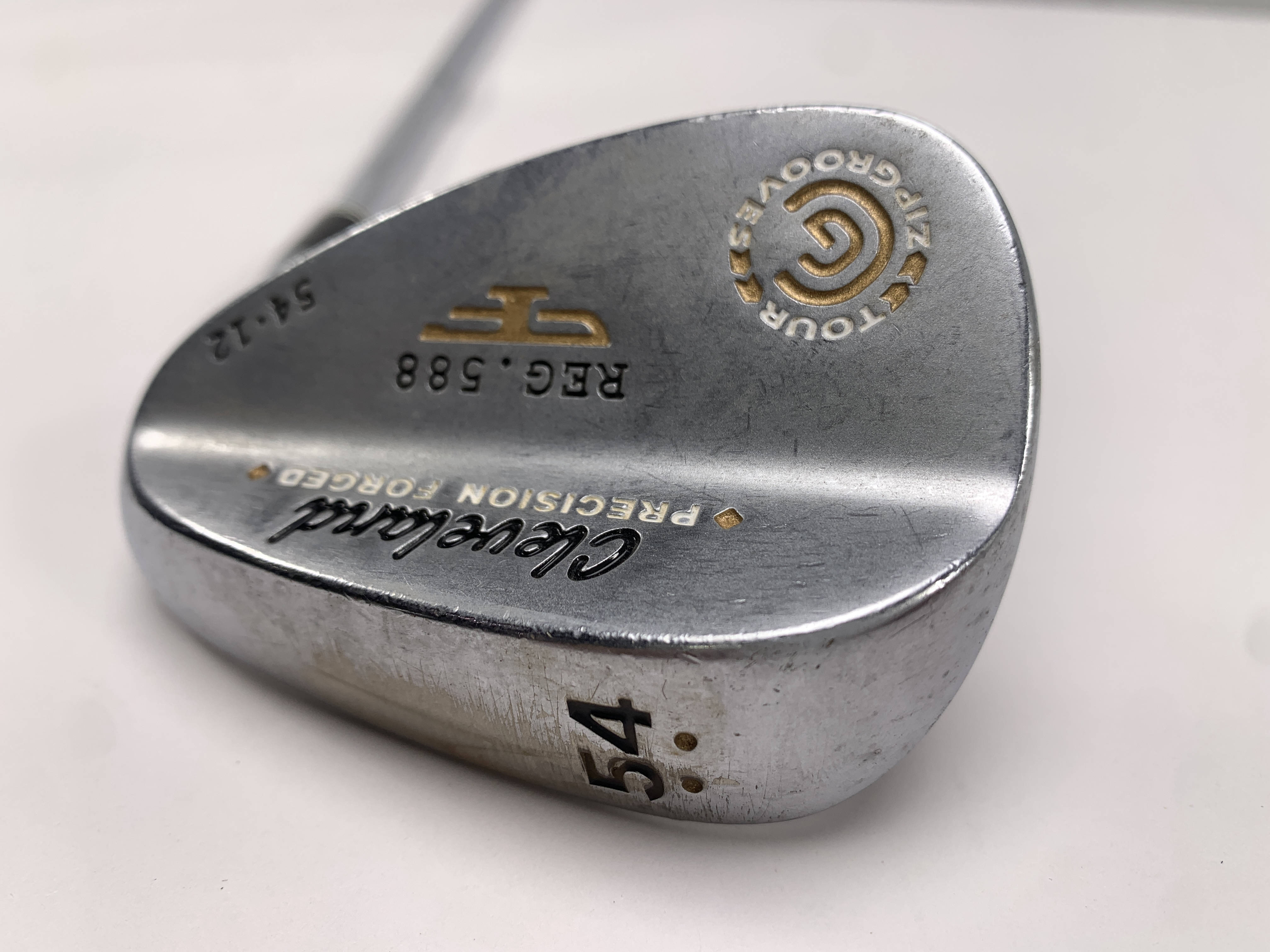 Cleveland 588 RTX Satin Chrome Wedge 54*12 Dynamic Gold S300 Wedge