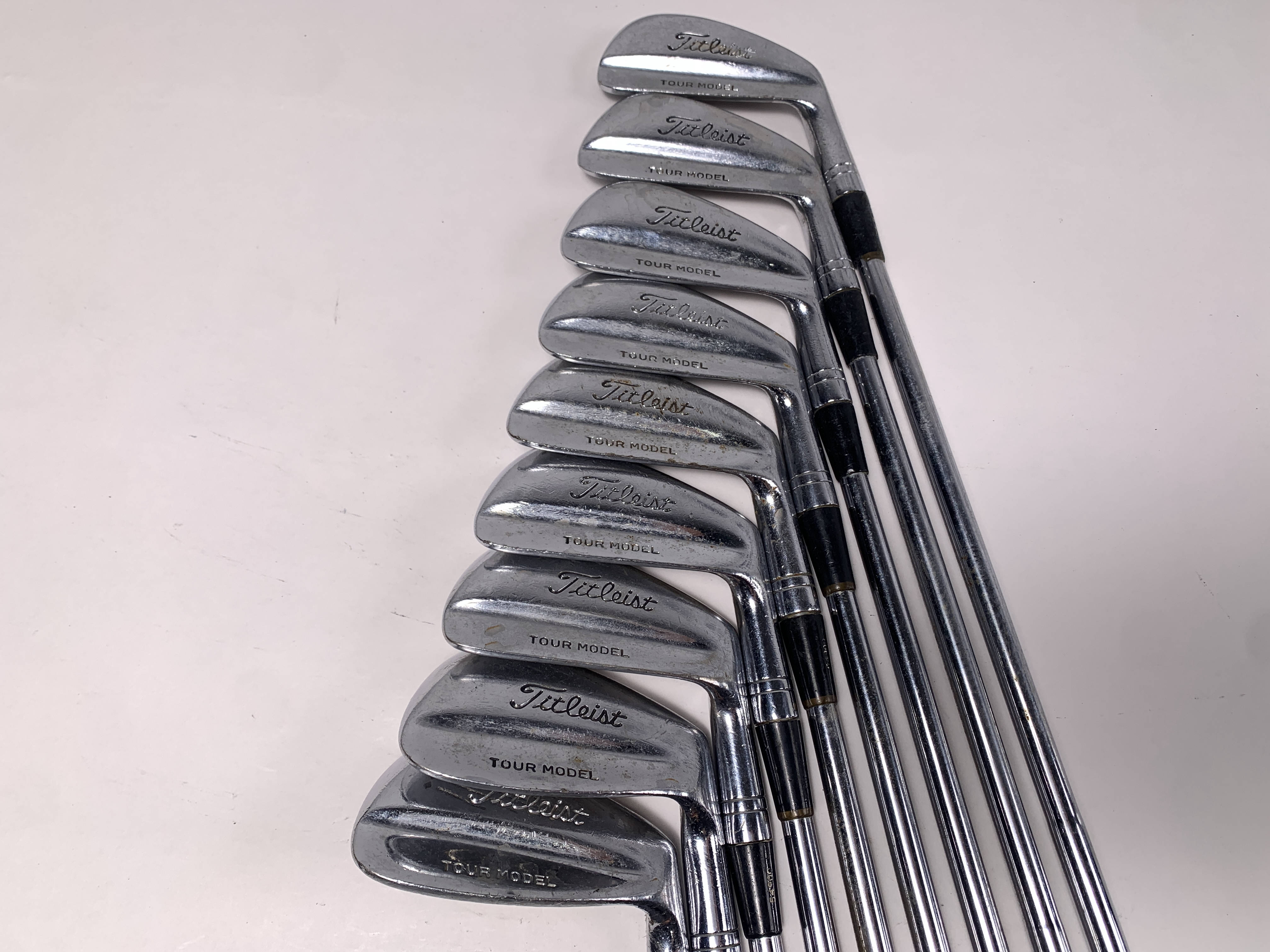 Titleist Tour Model Box Blade Iron Set 1-PW Dynamic Gold Stiff