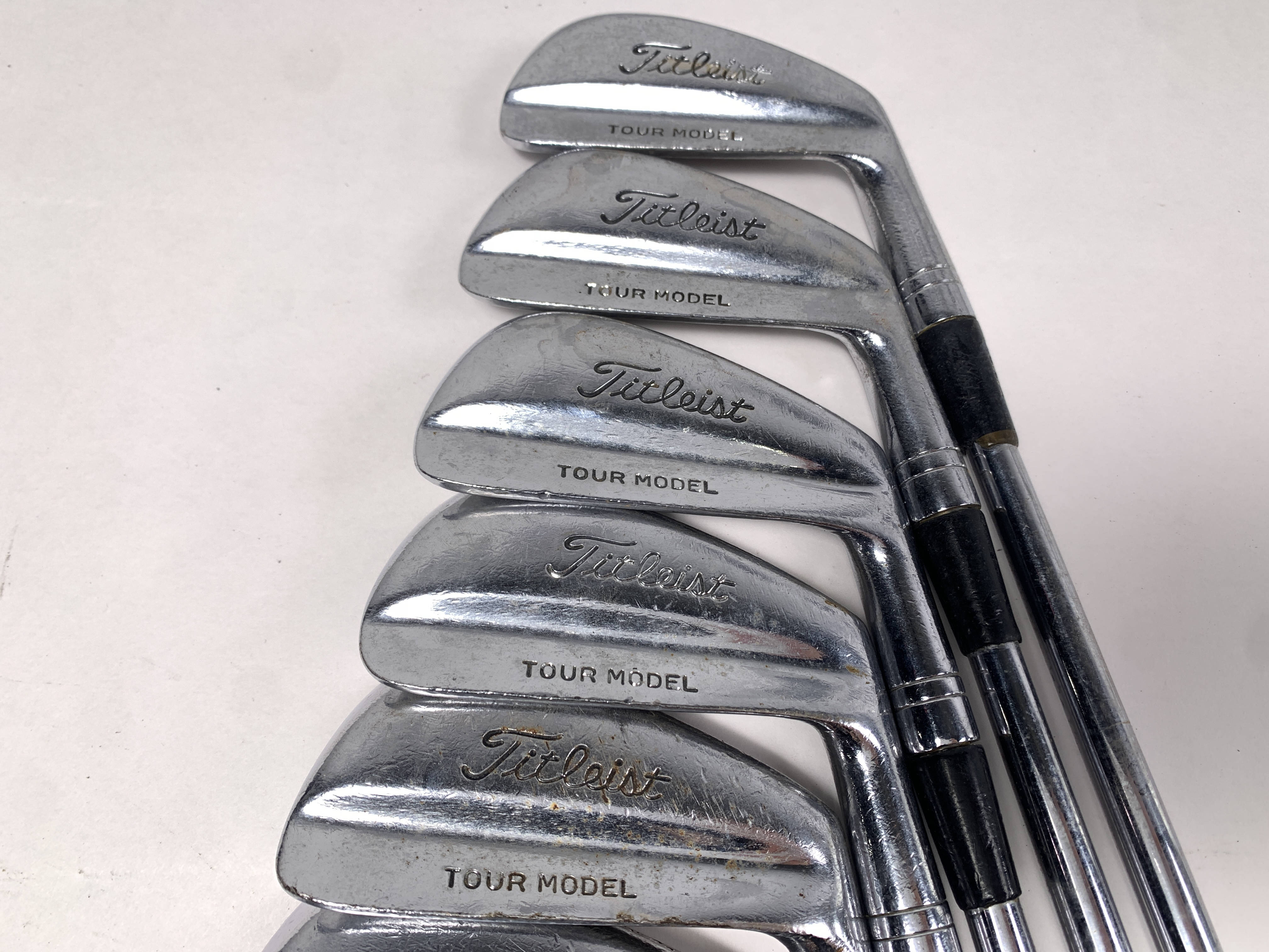 Titleist Tour Model Box Blade Iron Set 1-PW Dynamic Gold Stiff