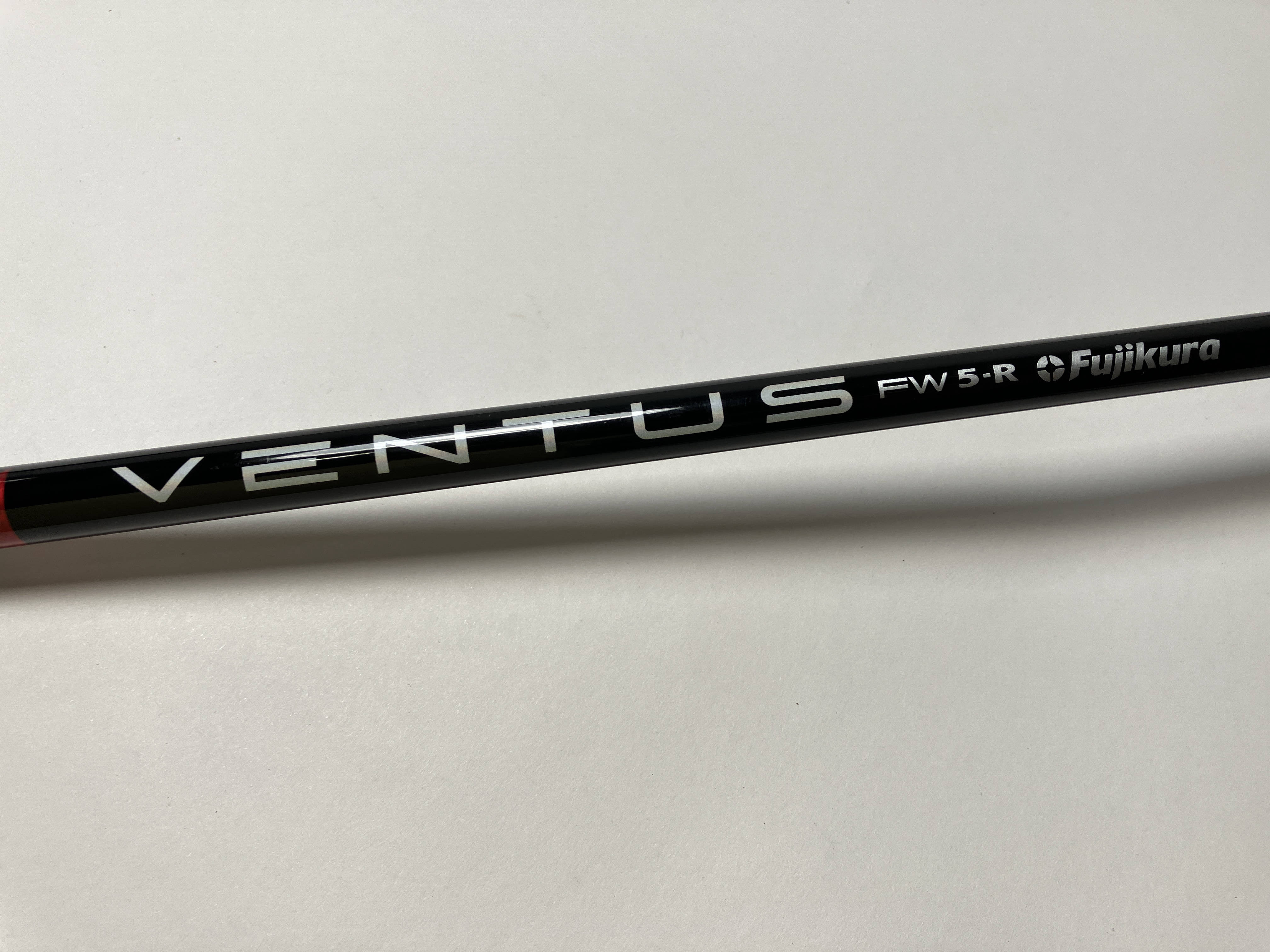 TaylorMade Stealth 5 Fairway Wood 18* Fujikura Ventus 5-R Regular