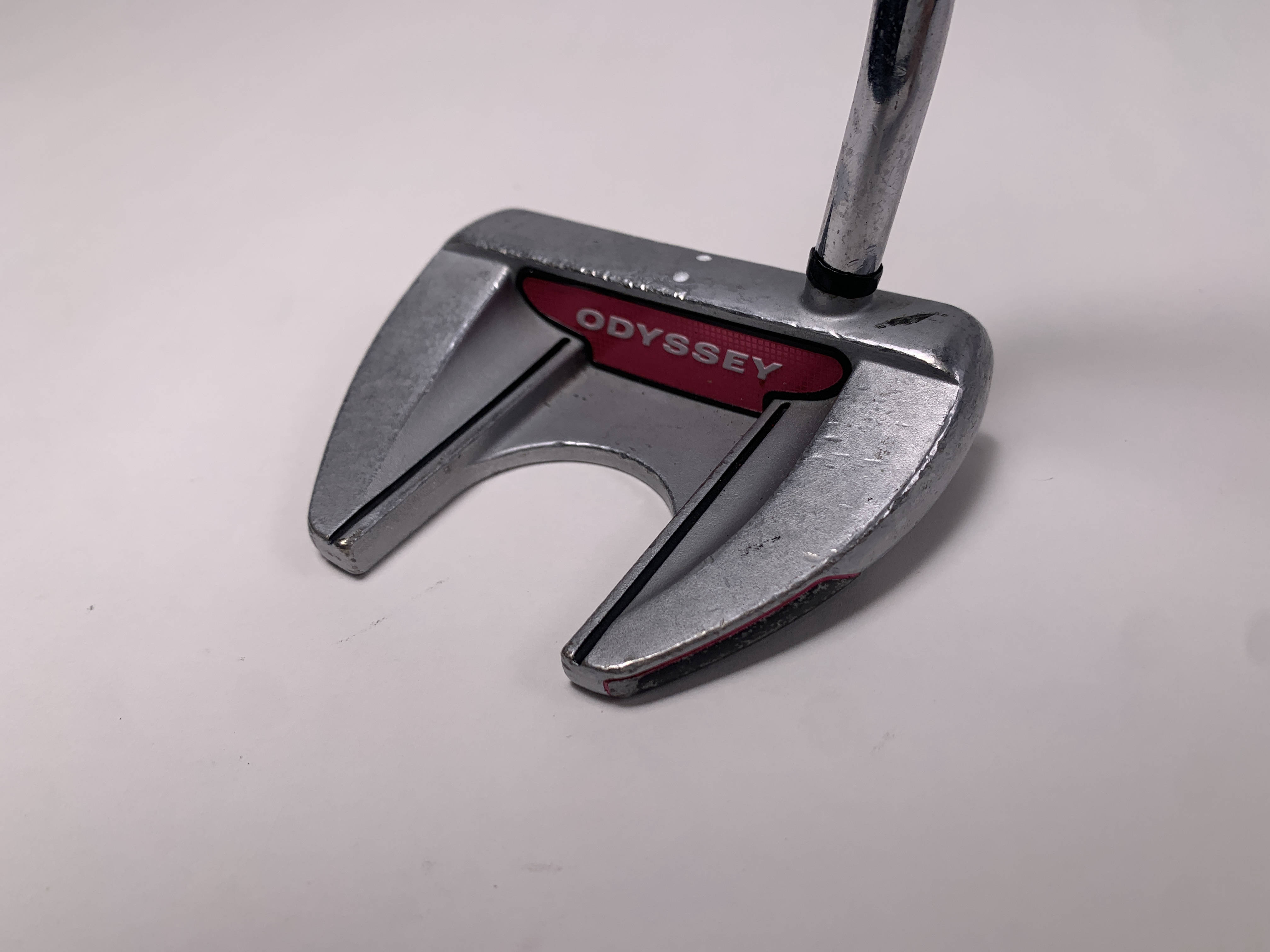 Odyssey White Hot RX V-Line Fang Putter 32