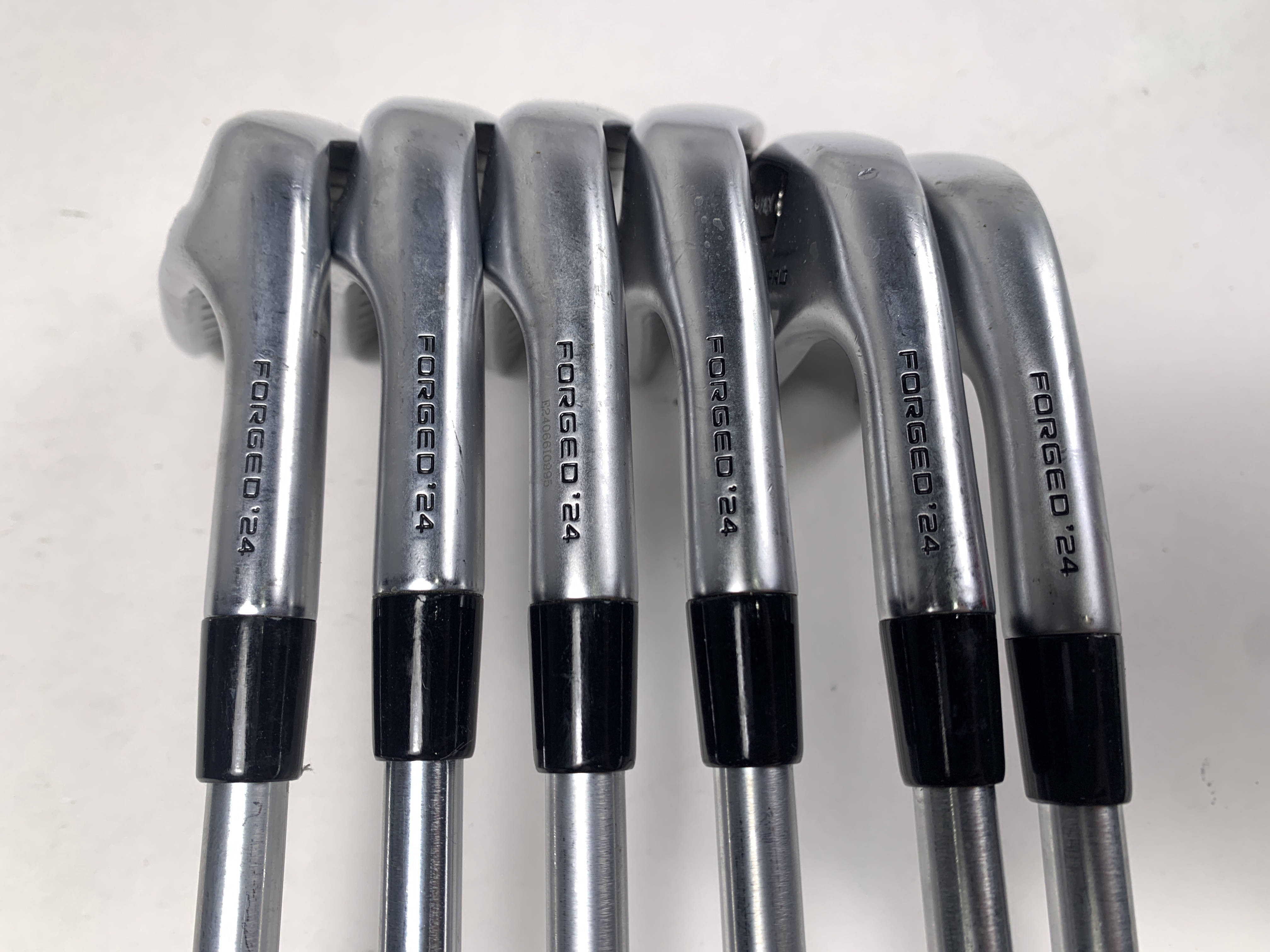 Callaway Apex Pro 24 Iron Set 5-PW Project X IO 6.0 110g Stiff