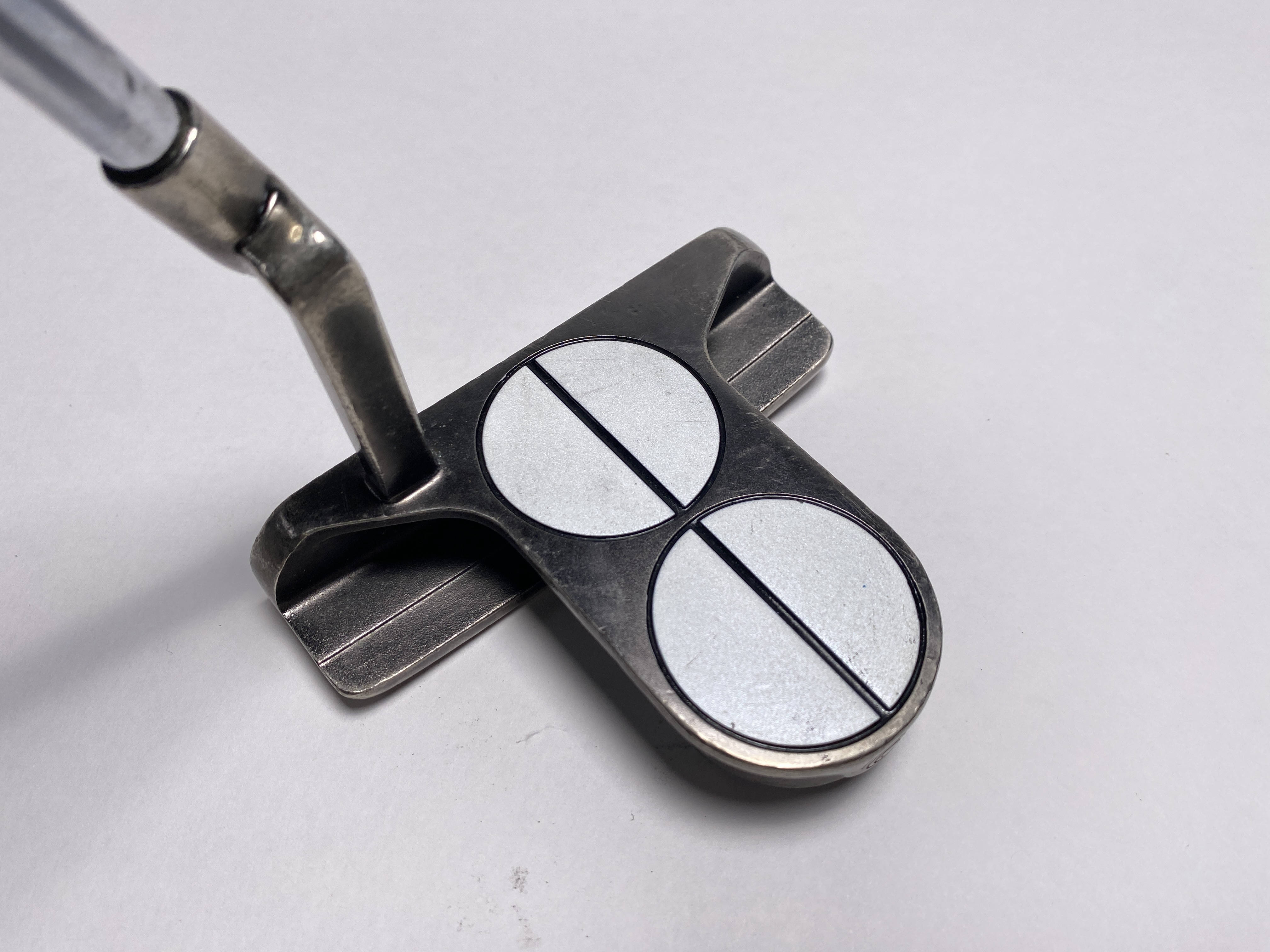 Odyssey White Ice 2-Ball Blade Putter 35