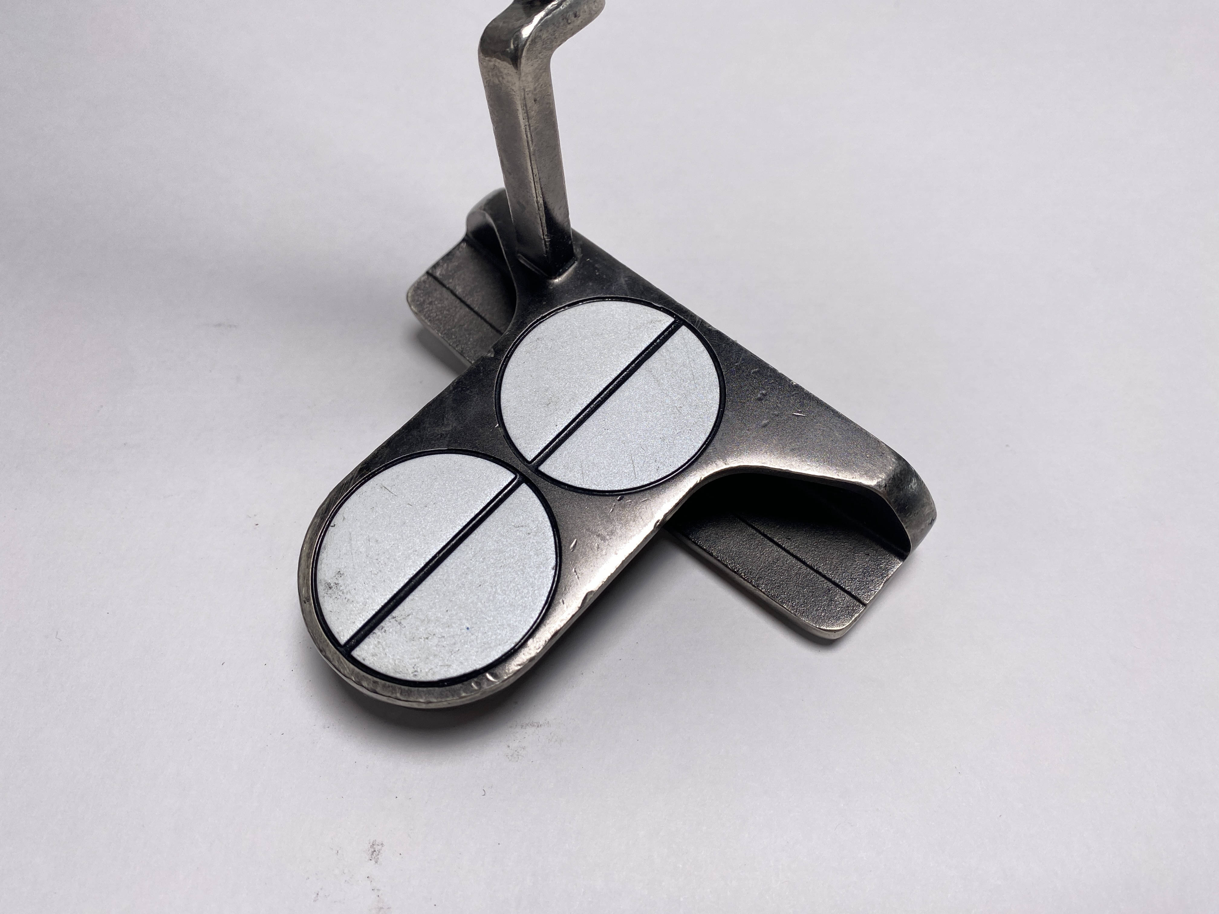 Odyssey White Ice 2-Ball Blade Putter 35