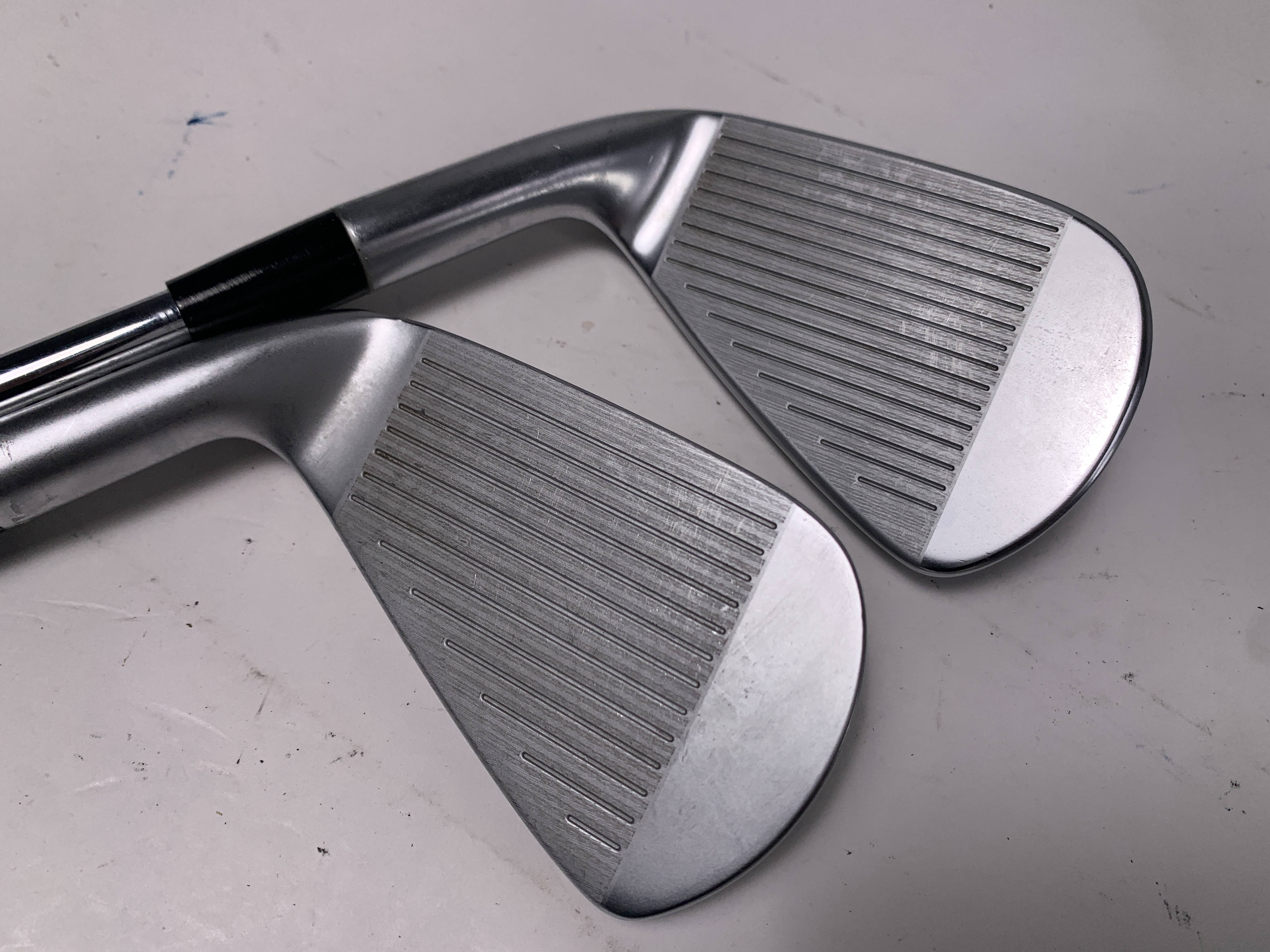 フルセット4 Srixon ZX4/ZX5 MKII Combo Iron Set 4-PW Dynamic Gold Mid