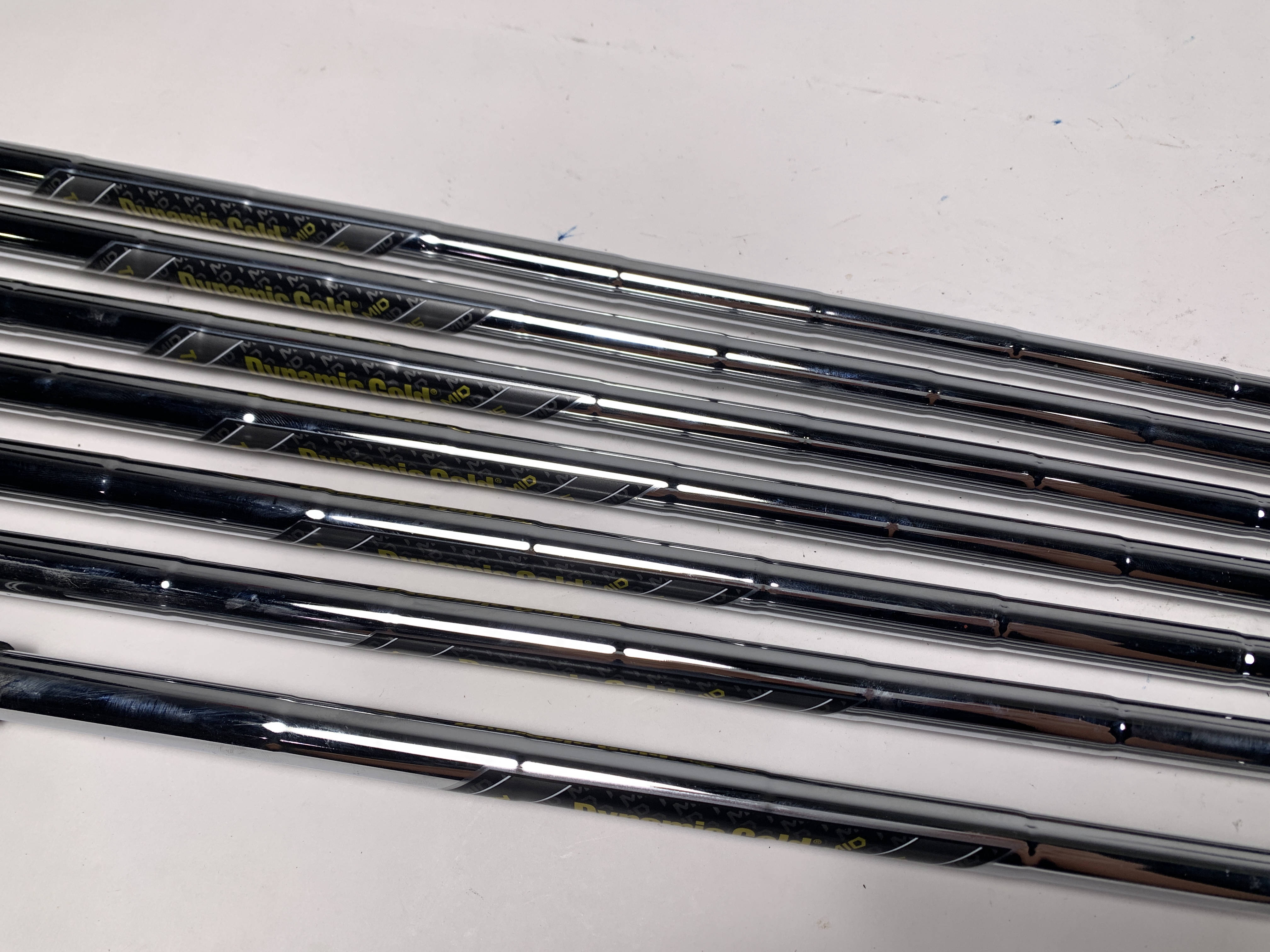 High Five!　PR4枚 Amazon.com: Srixon ZXi 4 Iron Set, 5-PW/AW, Steel, Stiff