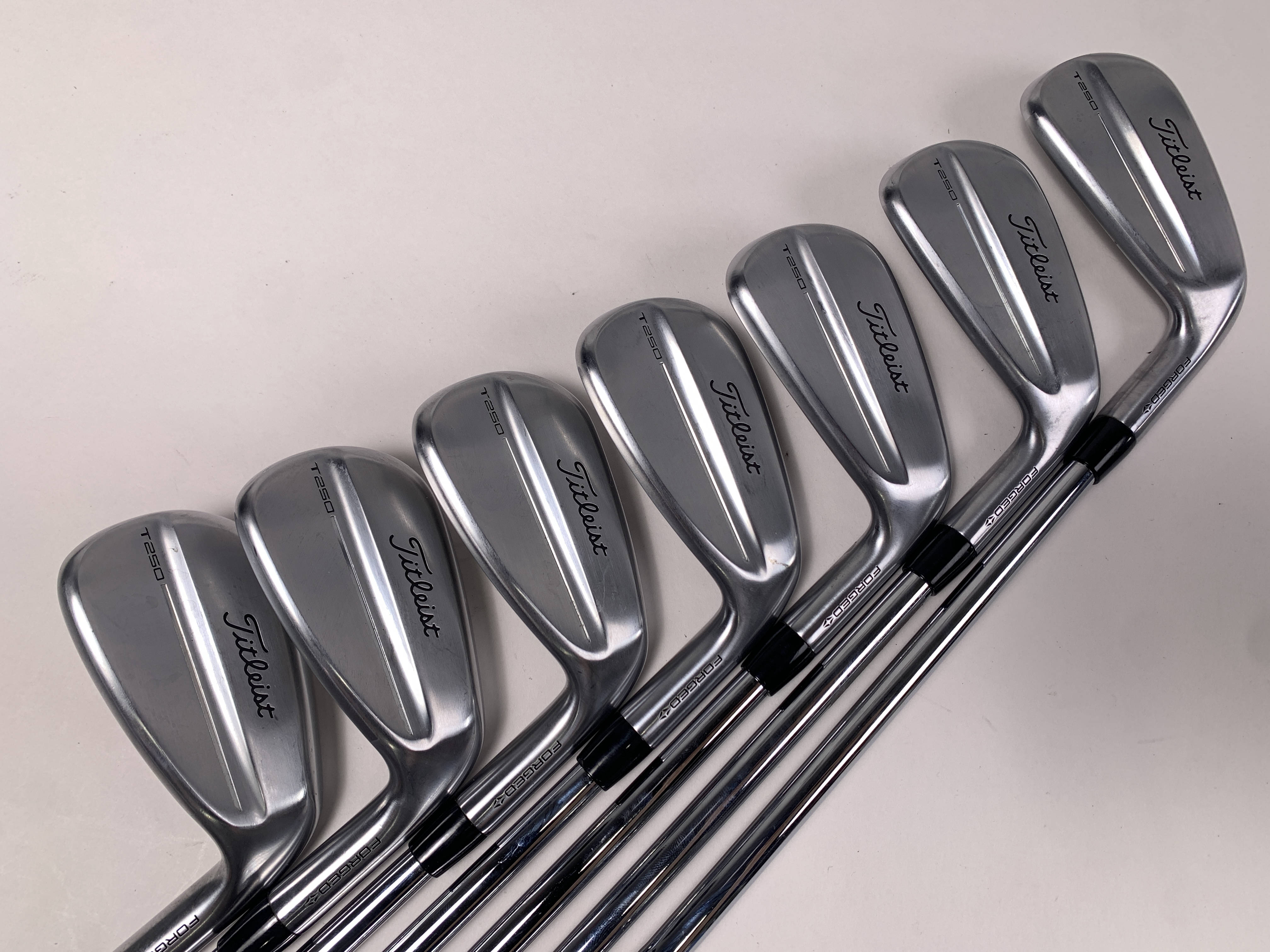 Titleist T250 2025 Iron Set 5-PW+GW NS Pro Modus 3 Tour 105 105g
