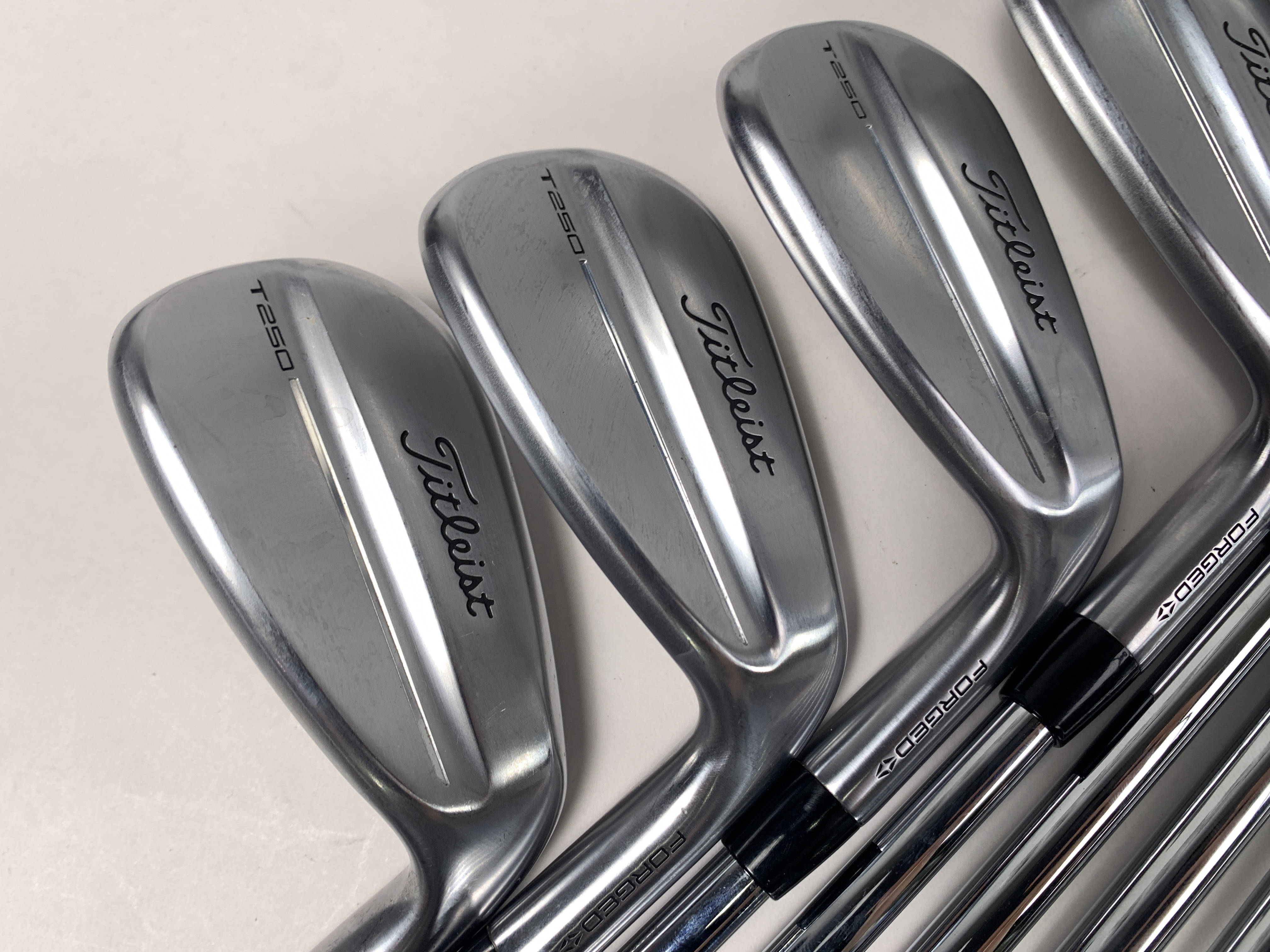 Titleist T250 2025 Iron Set 5-PW+GW NS Pro Modus 3 Tour 105 105g