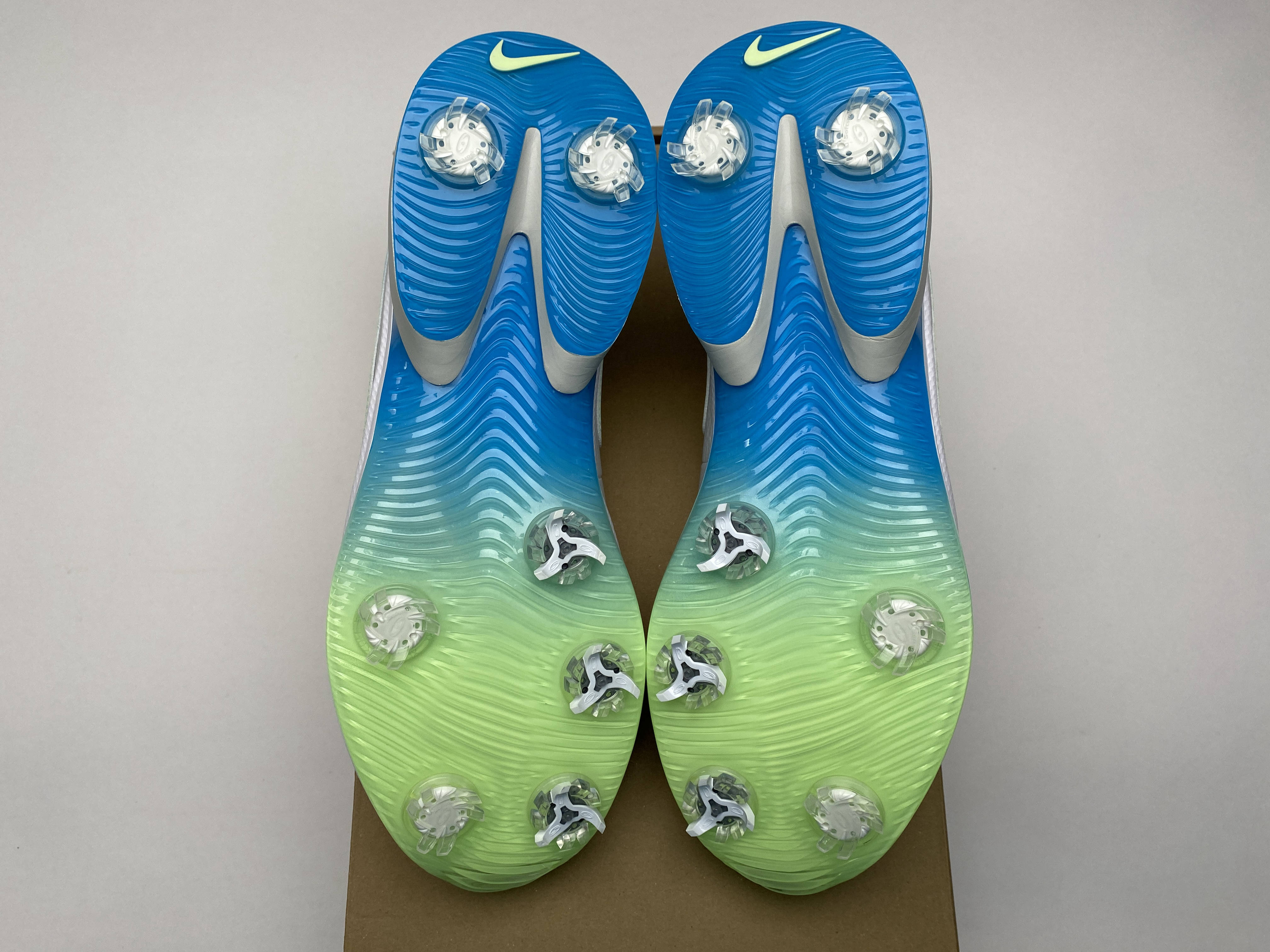 NEW Nike Air Zoom Victory Tour 3 Golf Shoes DV6798-047 Size 7 Photon Dust Nike Air Zoom Victory Tour 3 Golf Shoes Photon Dust Men main image 4