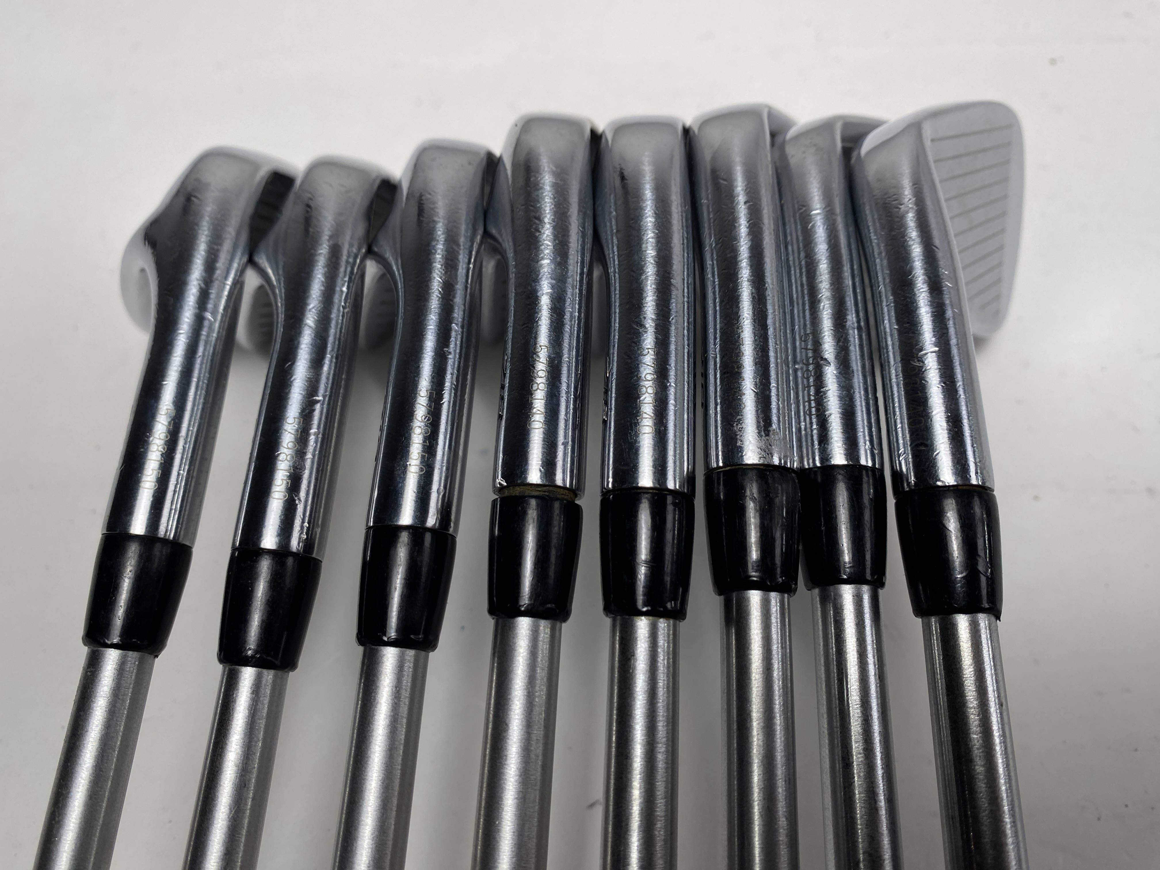 Set fer à repasser droit Titleist MB 718 5-9, Pw AMT TOUR WHITE