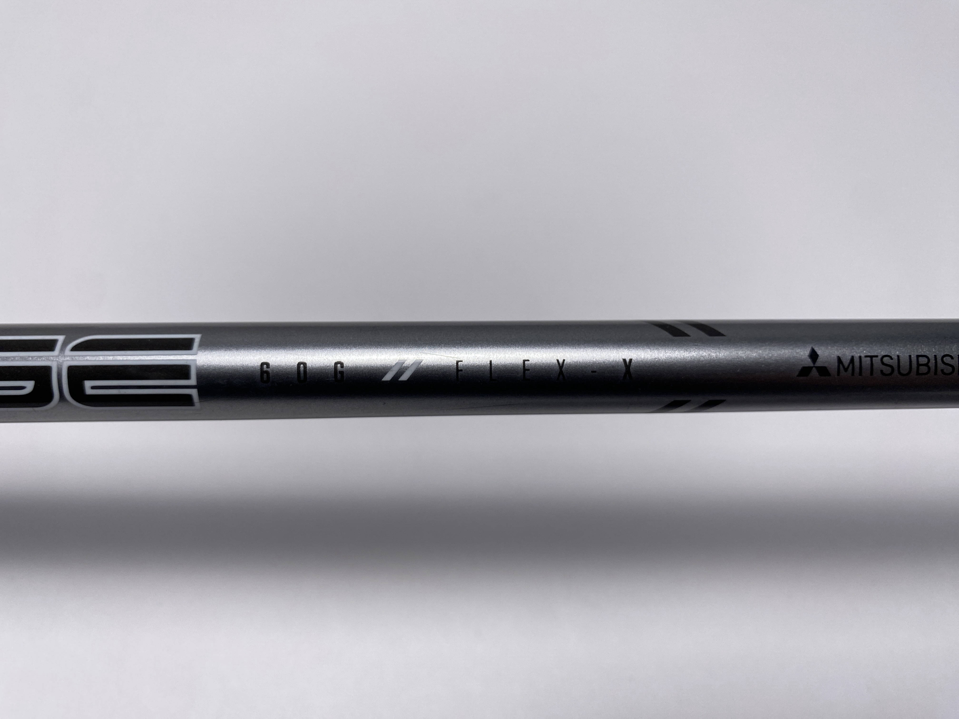 TaylorMade SIM2 MAX Driver 9* Kuro Kage Silver Series 60g Extra