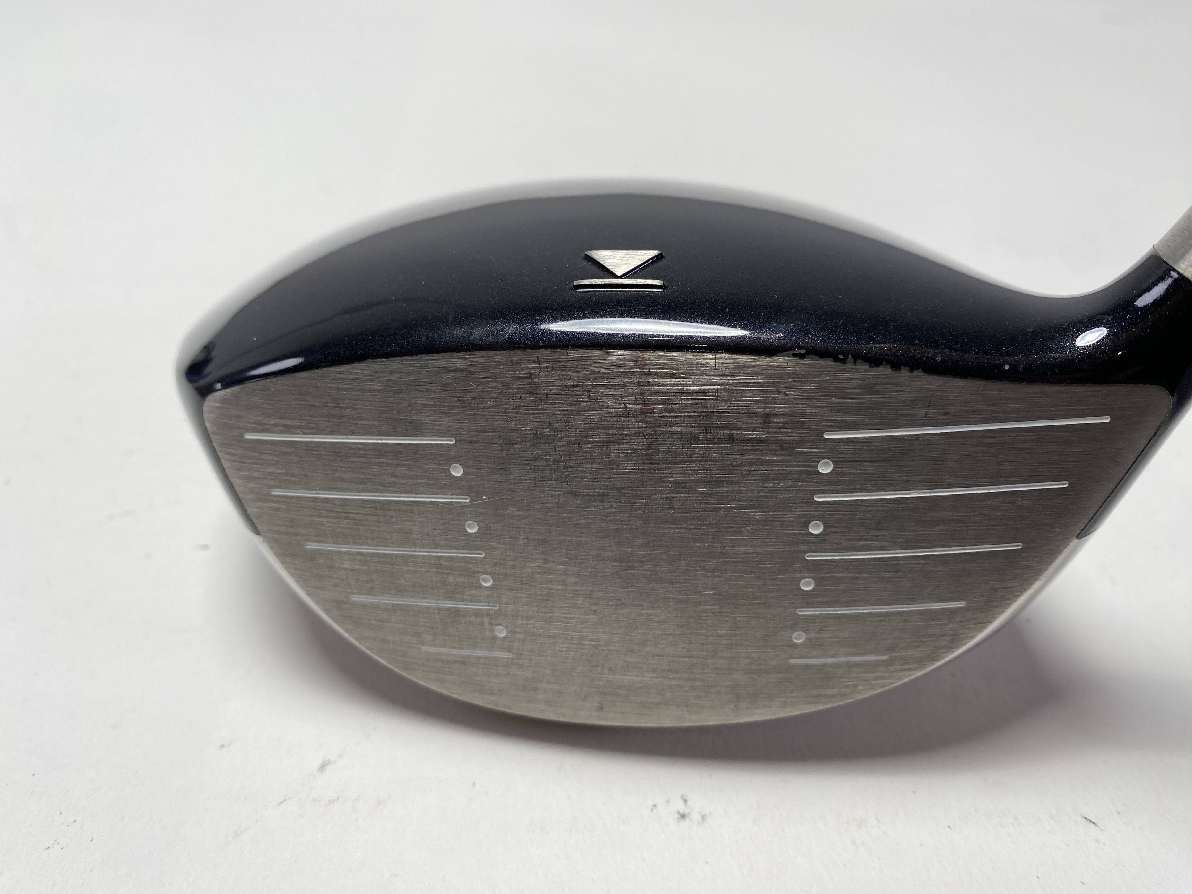 Titleist 909 D2 Driver 9.5* Aldila Voodoo SVS7 Stiff Graphite RH